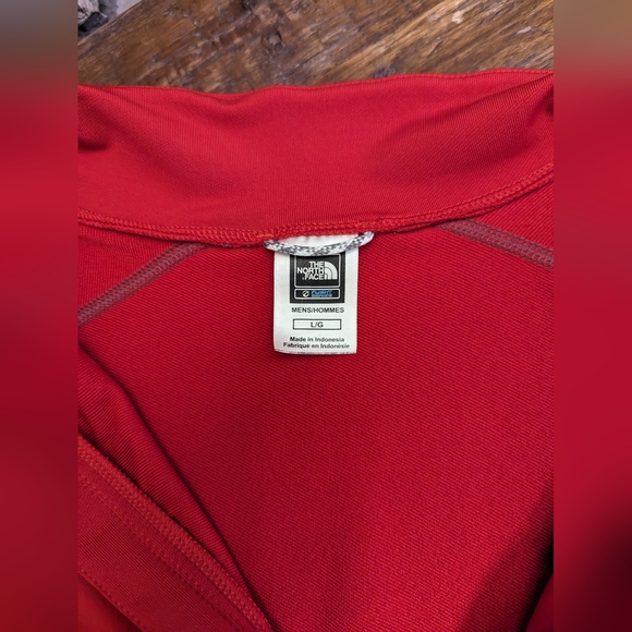 The North Face 1/2 Zip Sweater - Picture 2 of 9